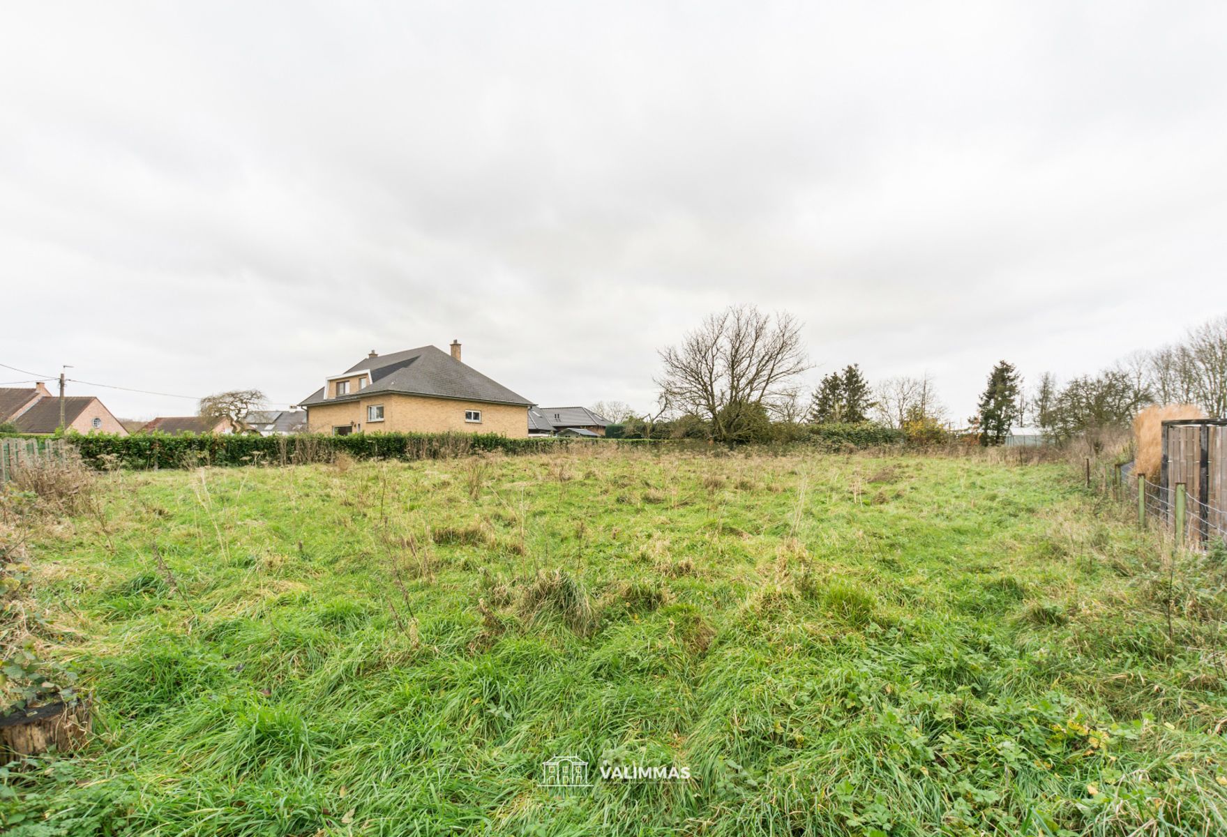 Landelijk gelegen bouwgrond voor een ruime driegevelwoning foto 3