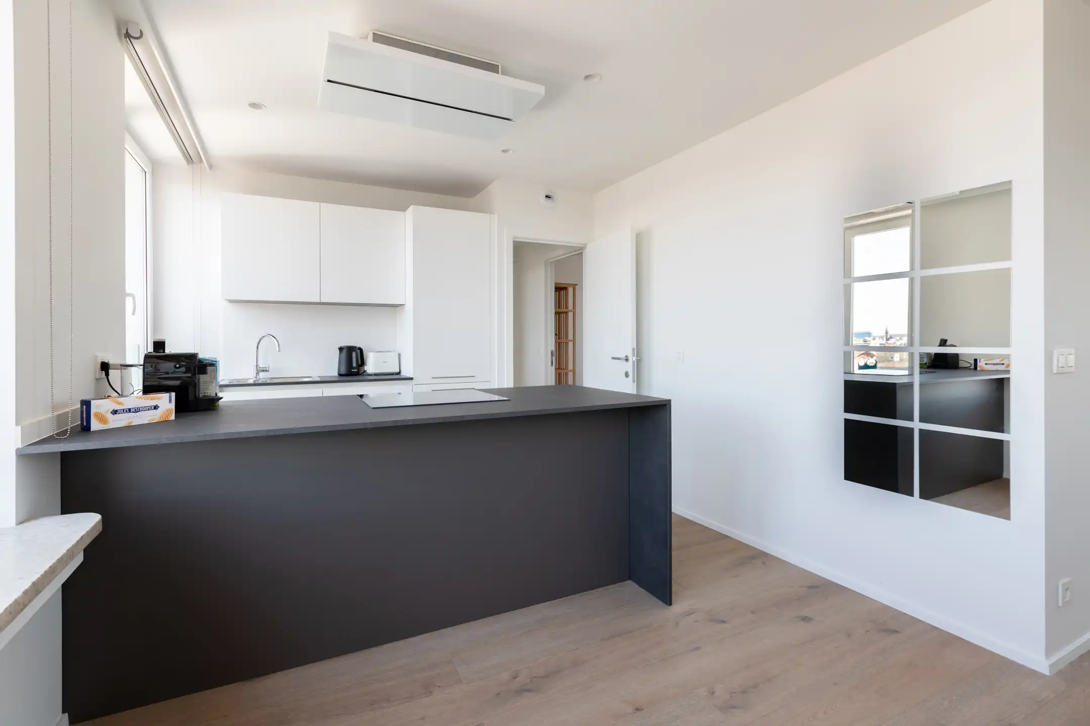 Centrum: Gemeubileerd appartement met 1 slaapkamer! foto 6