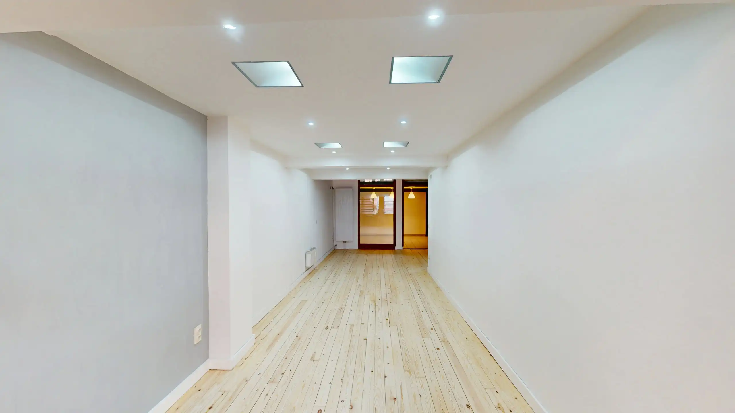 ANTWERPEN - Karaktervol kantoor op centrale locatie foto 3