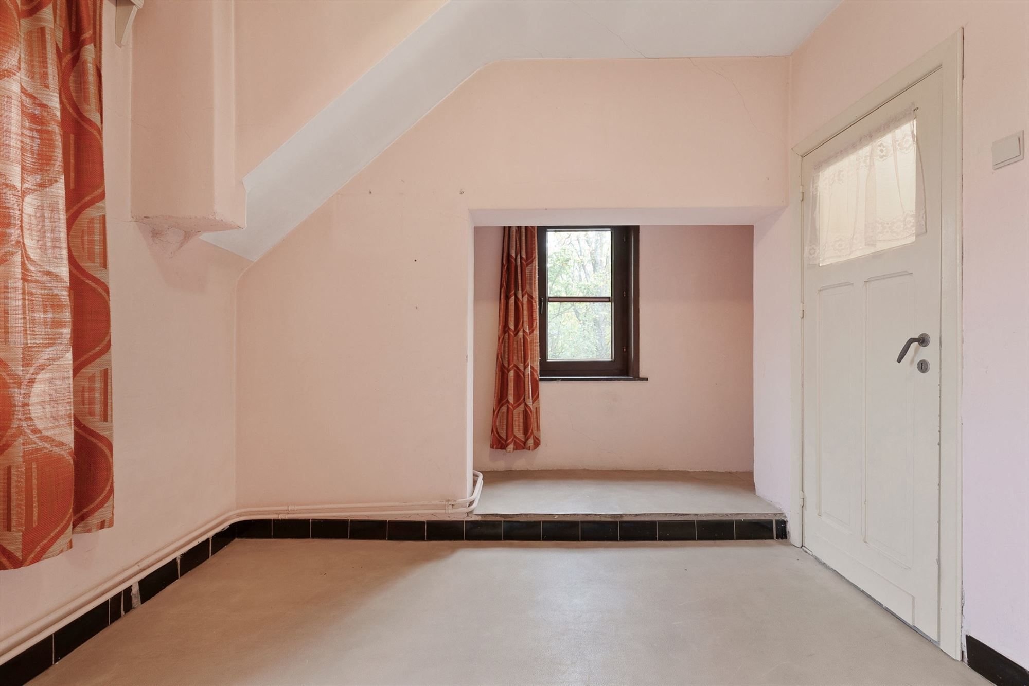 WONING MET VELE MOGELIJKHEDEN OP PERCEEL VAN 5A69CA TE BERINGEN foto 16