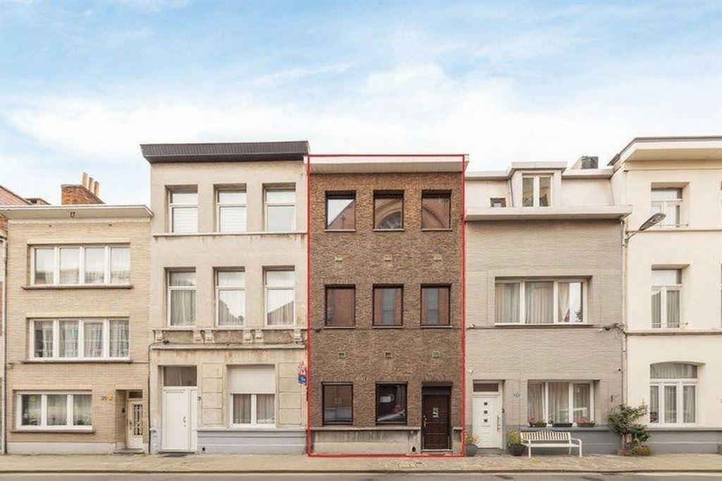 Hoofdfoto van de publicatie: Ruime stadswoning met gezellige stadskoer