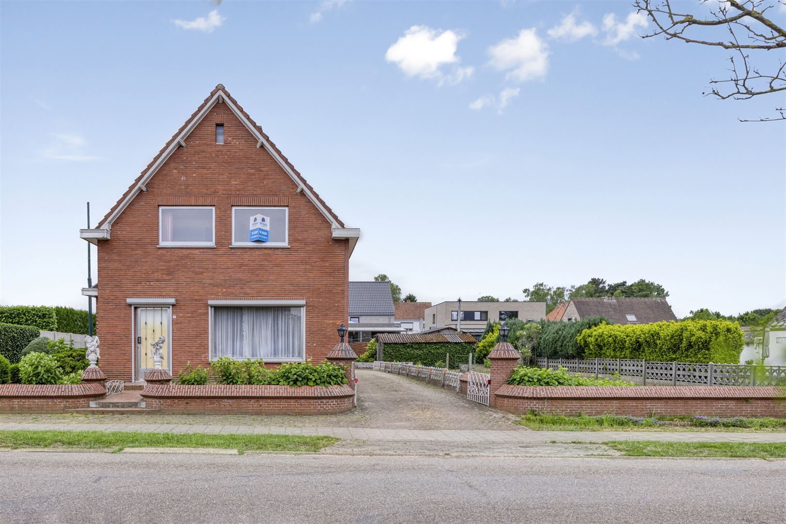 TE KOOP: Woning met 3 slaapkamers op breed perceel! foto 23