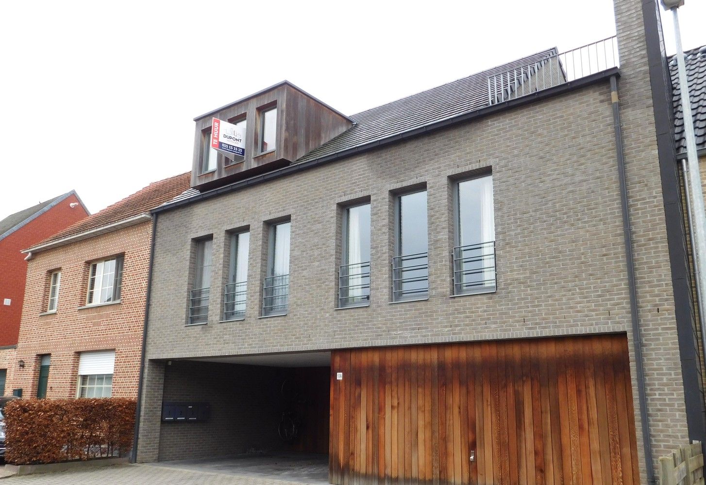 Dakappartement met 2 terrassen, 2 slaapkamers en garage staanplaats te centrum Itegem foto 3