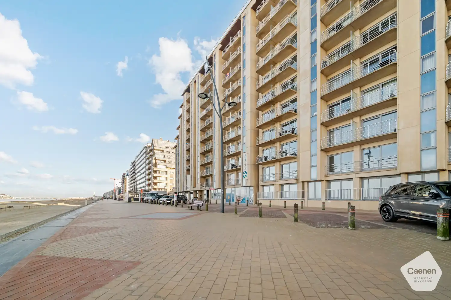 Instapklare studio met prachtig frontaal zicht op zee foto 14