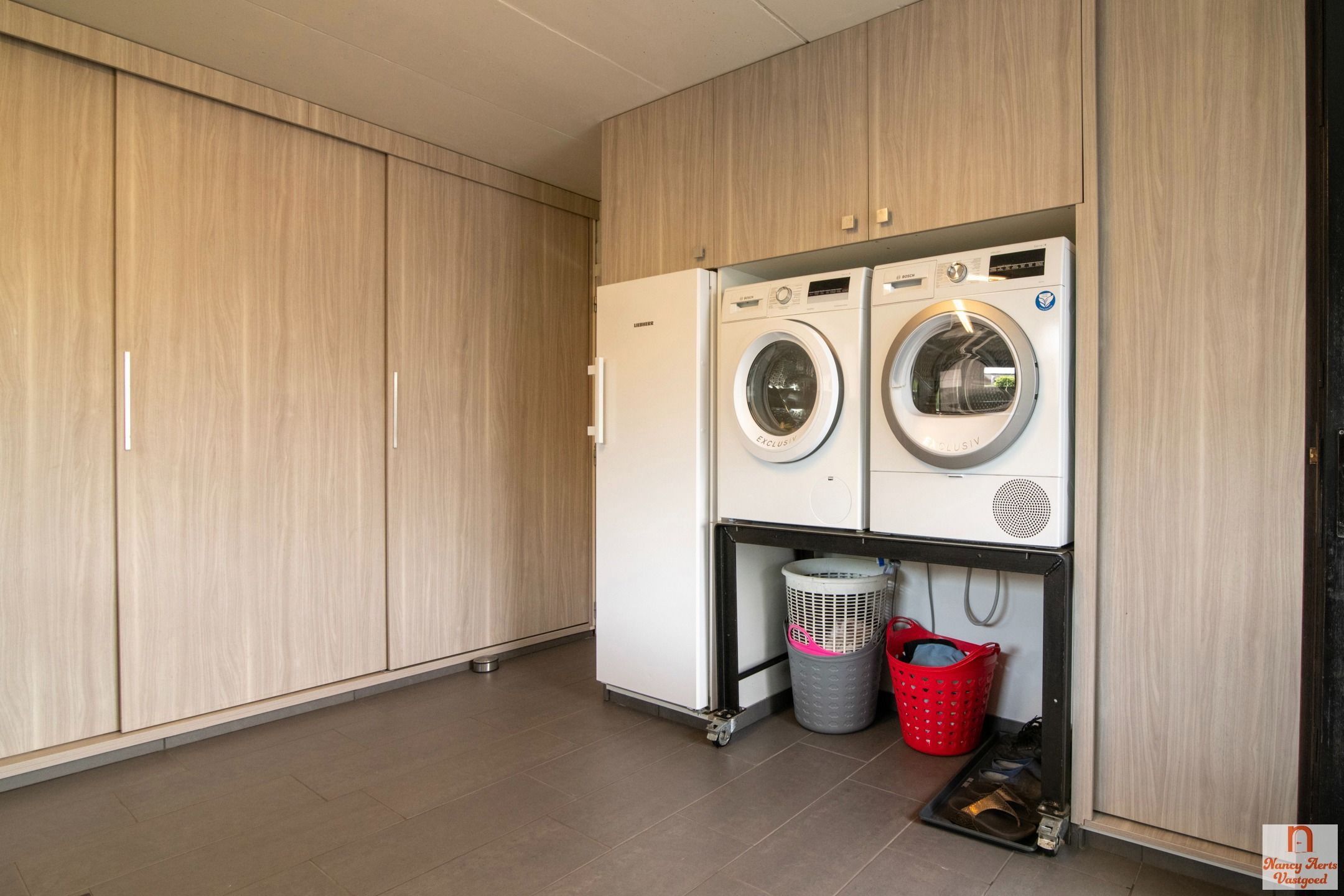 Ruime en instapklare gezinswoning met 6 slaapkamers foto 25