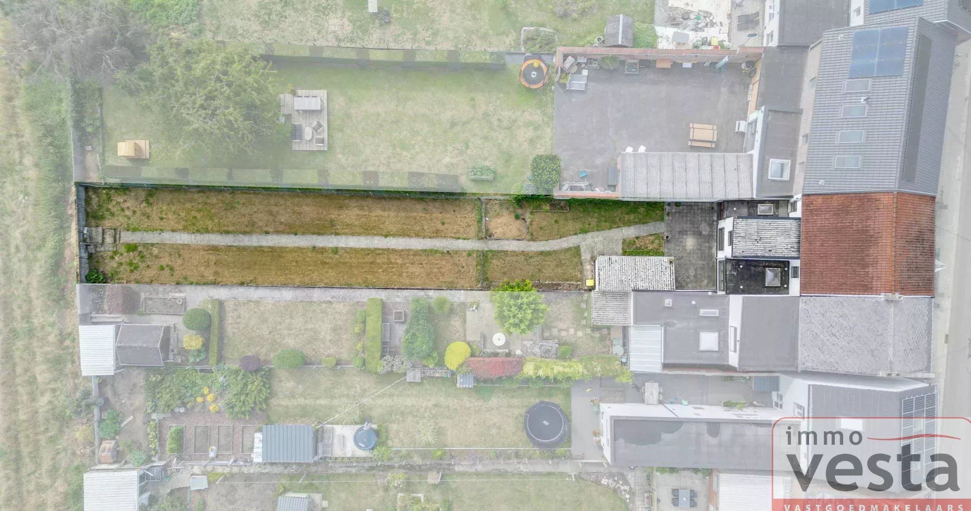 Landelijk gelegen, te renoveren woning foto 4
