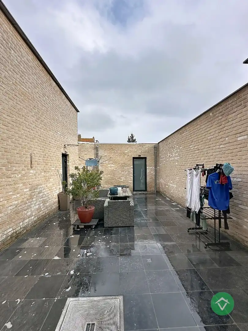 Verrassende rijwoning met 3 slaapkamers en garage te Oostende foto 18