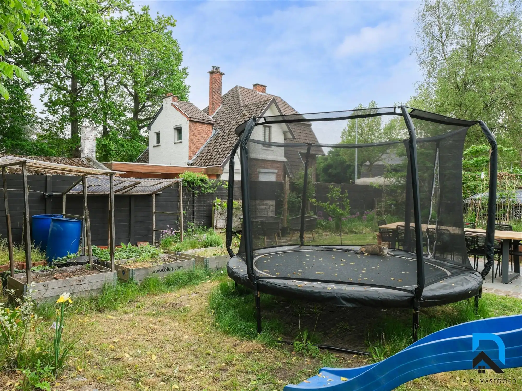 Mooie woning met tuin op toplocatie foto 20