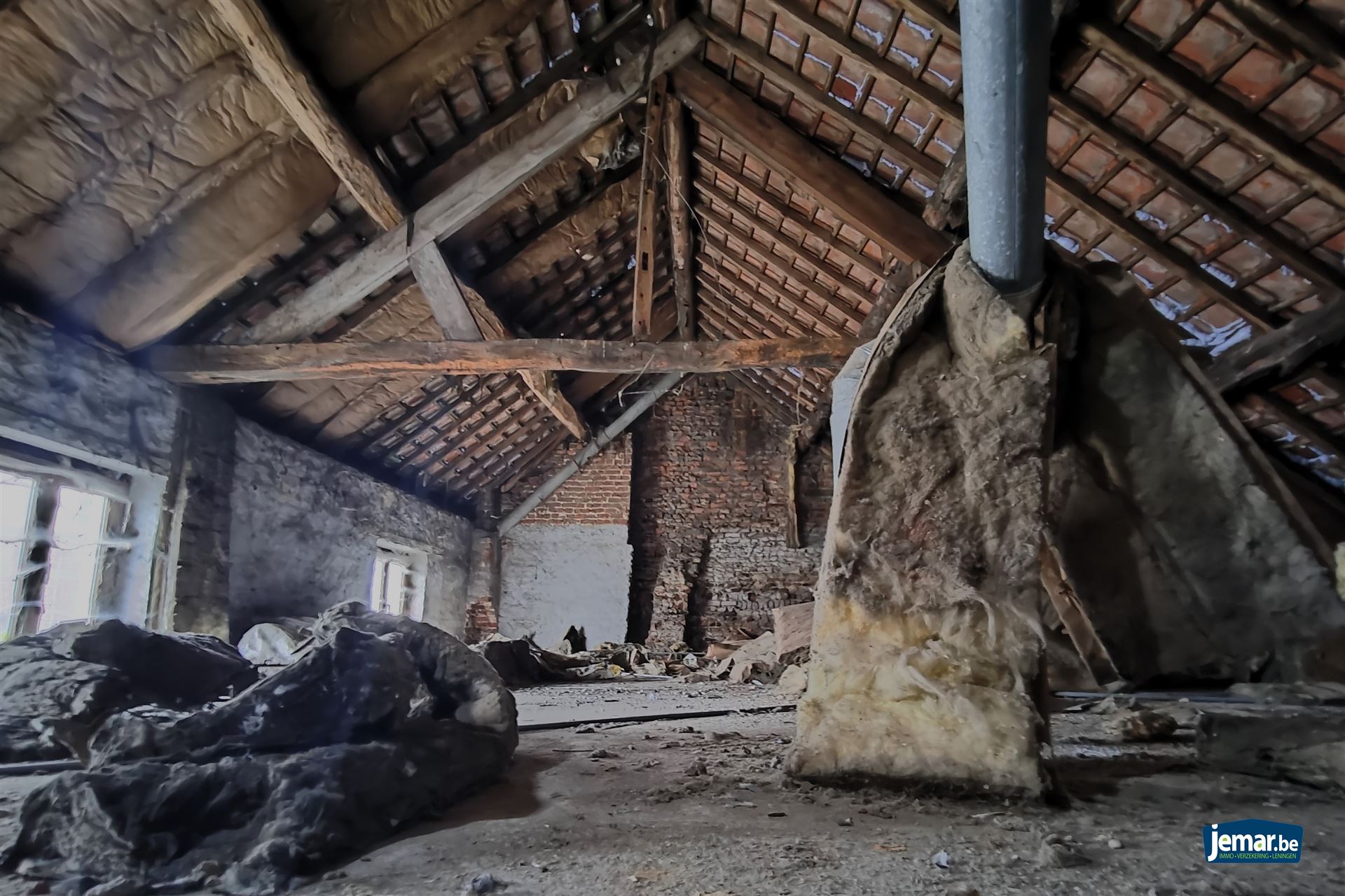 Te renoveren kantoorgebouw (311m²) in het historisch centrum van Borgloon foto 11