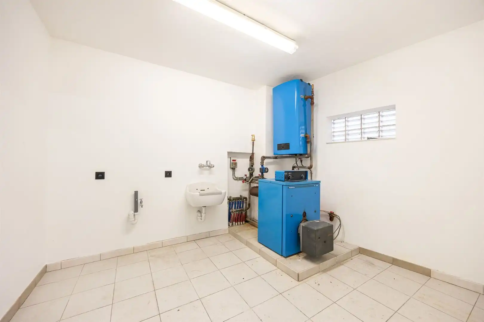 Instapklare HOB, pas gerenoveerd! foto 13