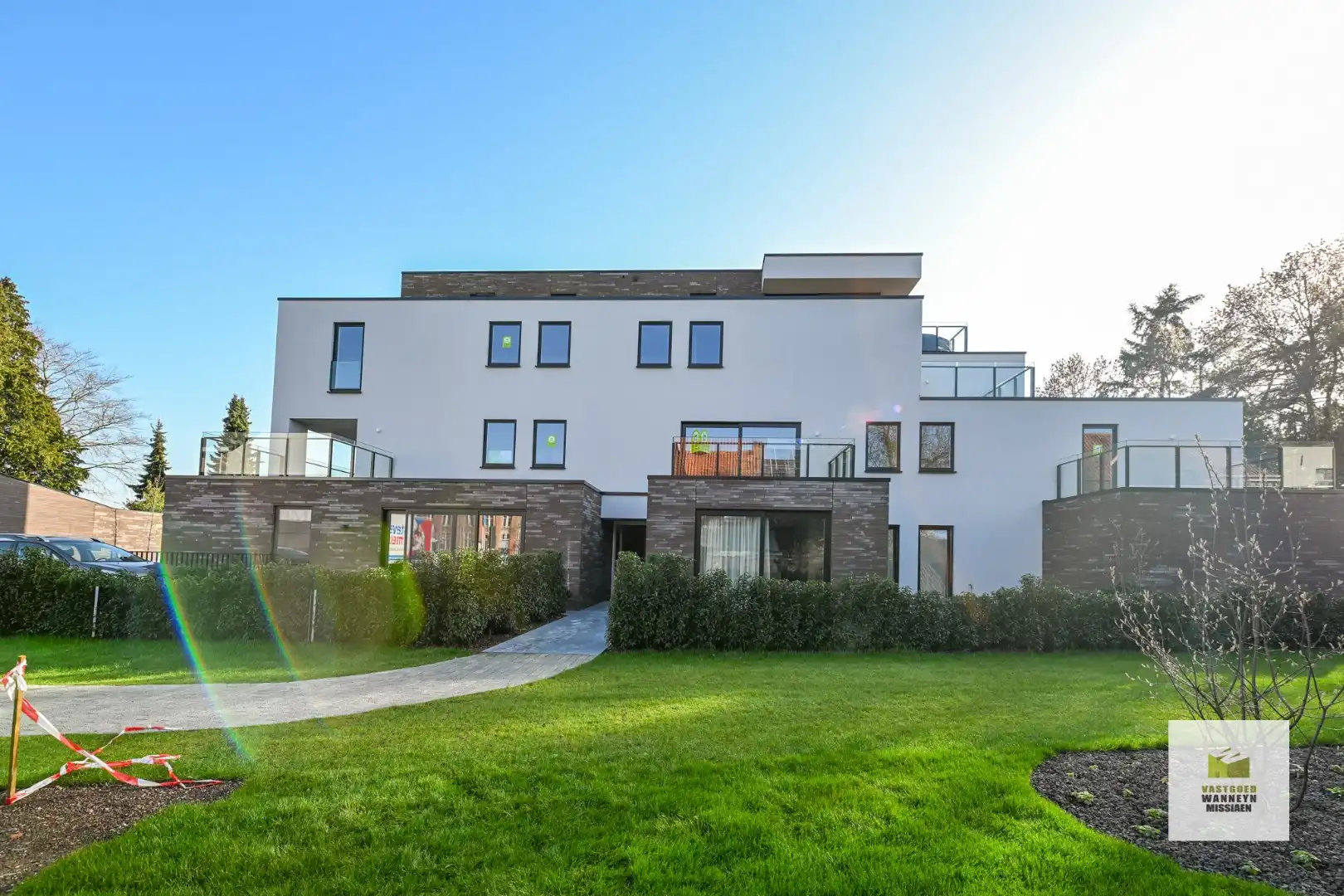 Ruim 2-slpk appartement met 15m2 zuidgericht terras met volle privacy foto 12