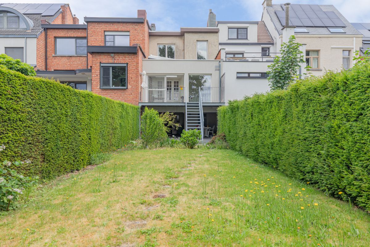 Statige woning met tuin in centrum Dendermonde foto 17
