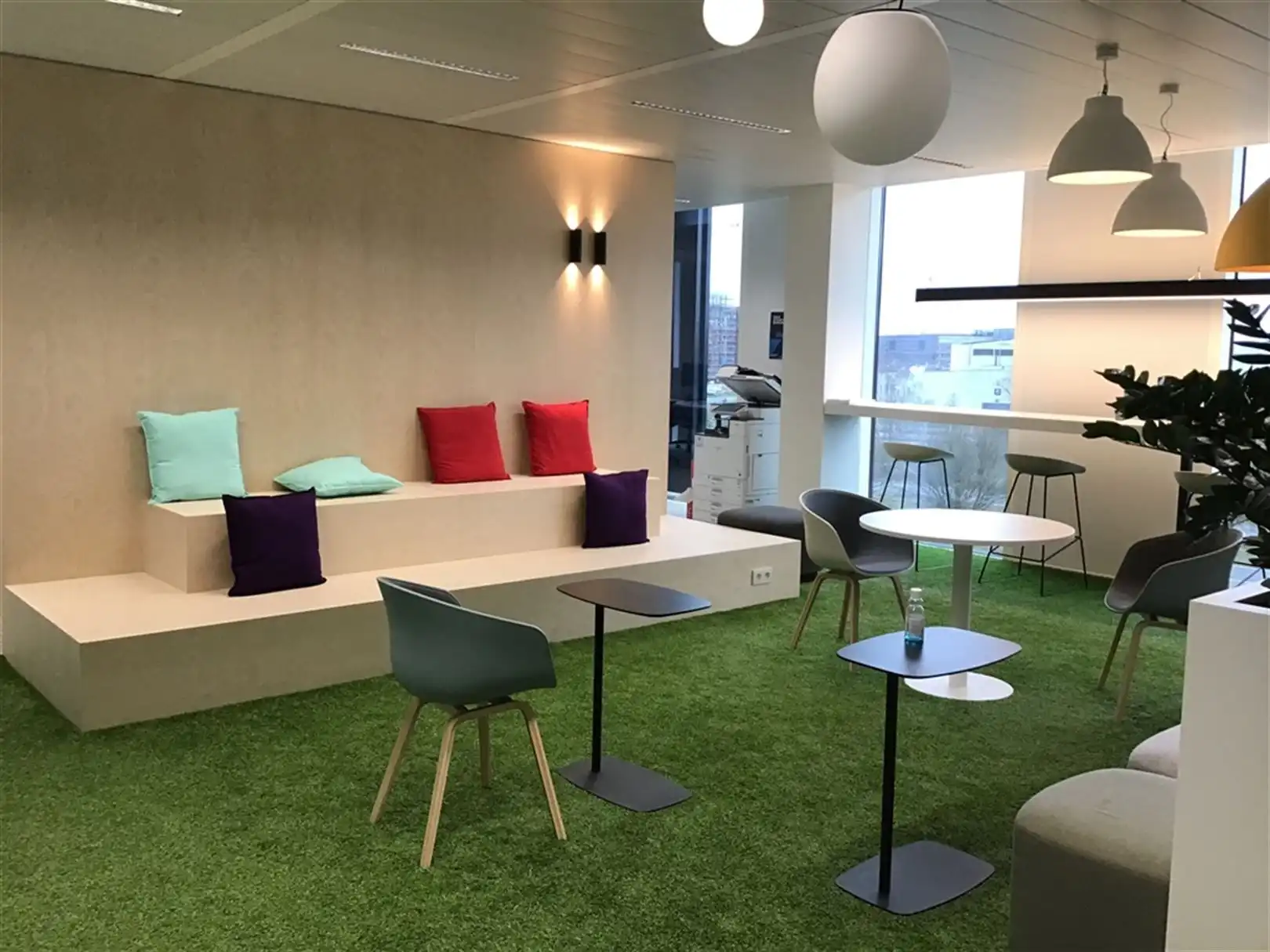Gemeubelde kantoren in stijlvol gebouw langs The Loop foto 12