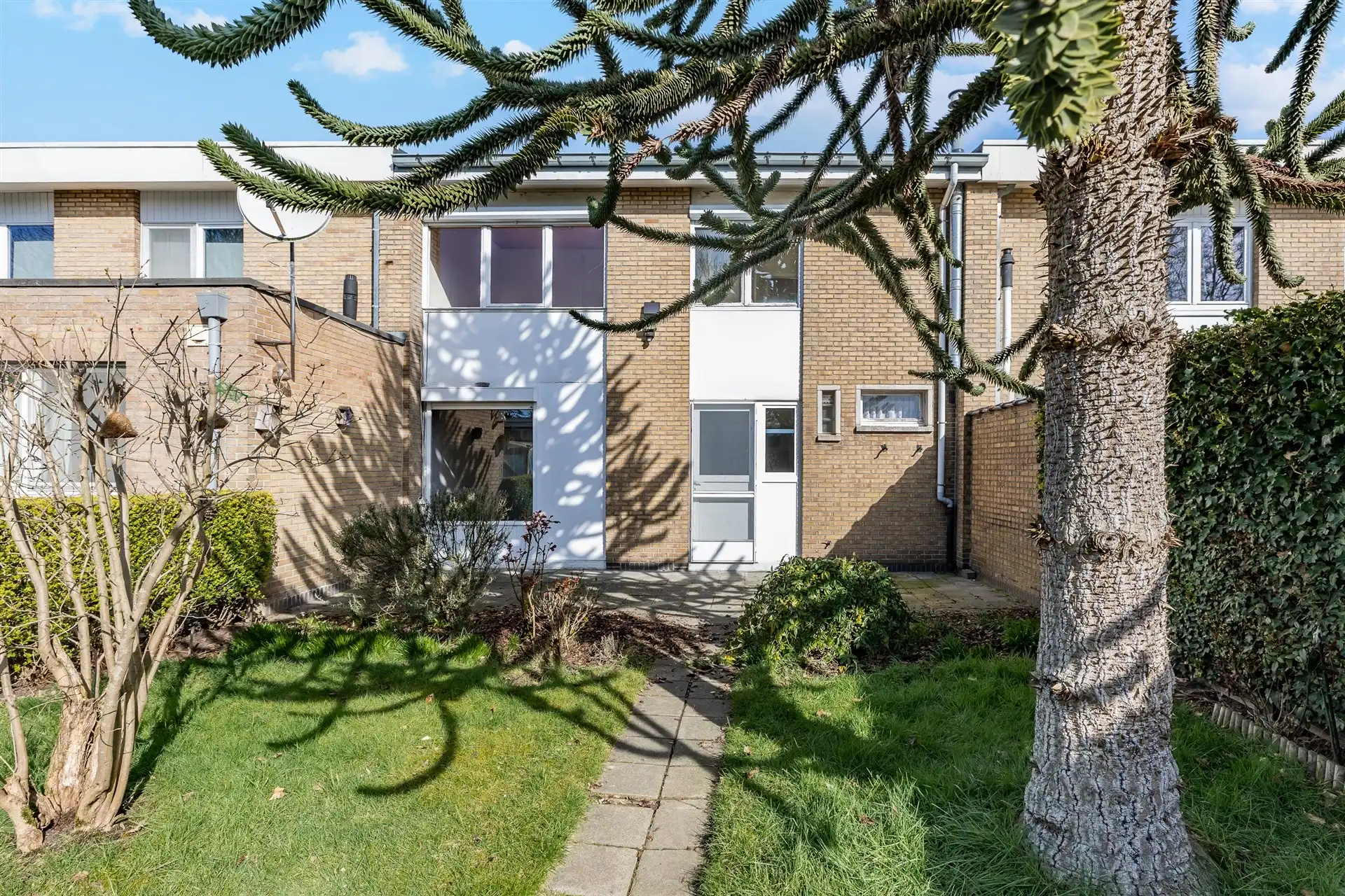 Te renoveren woning met 4 slpk en tuin foto 21