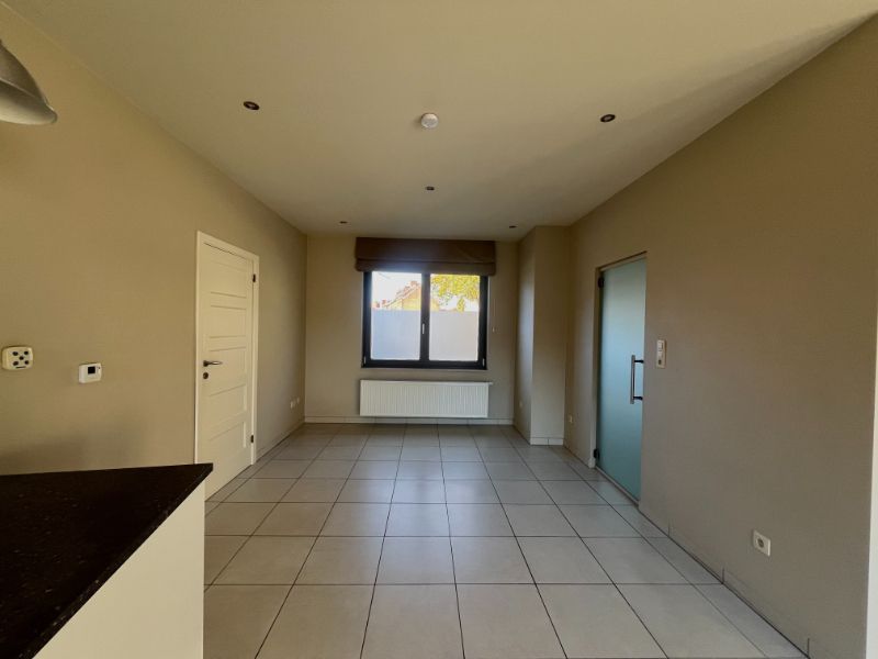 Charmante en gunstig gelegen woning te huur in Sint-Amandsberg foto 5