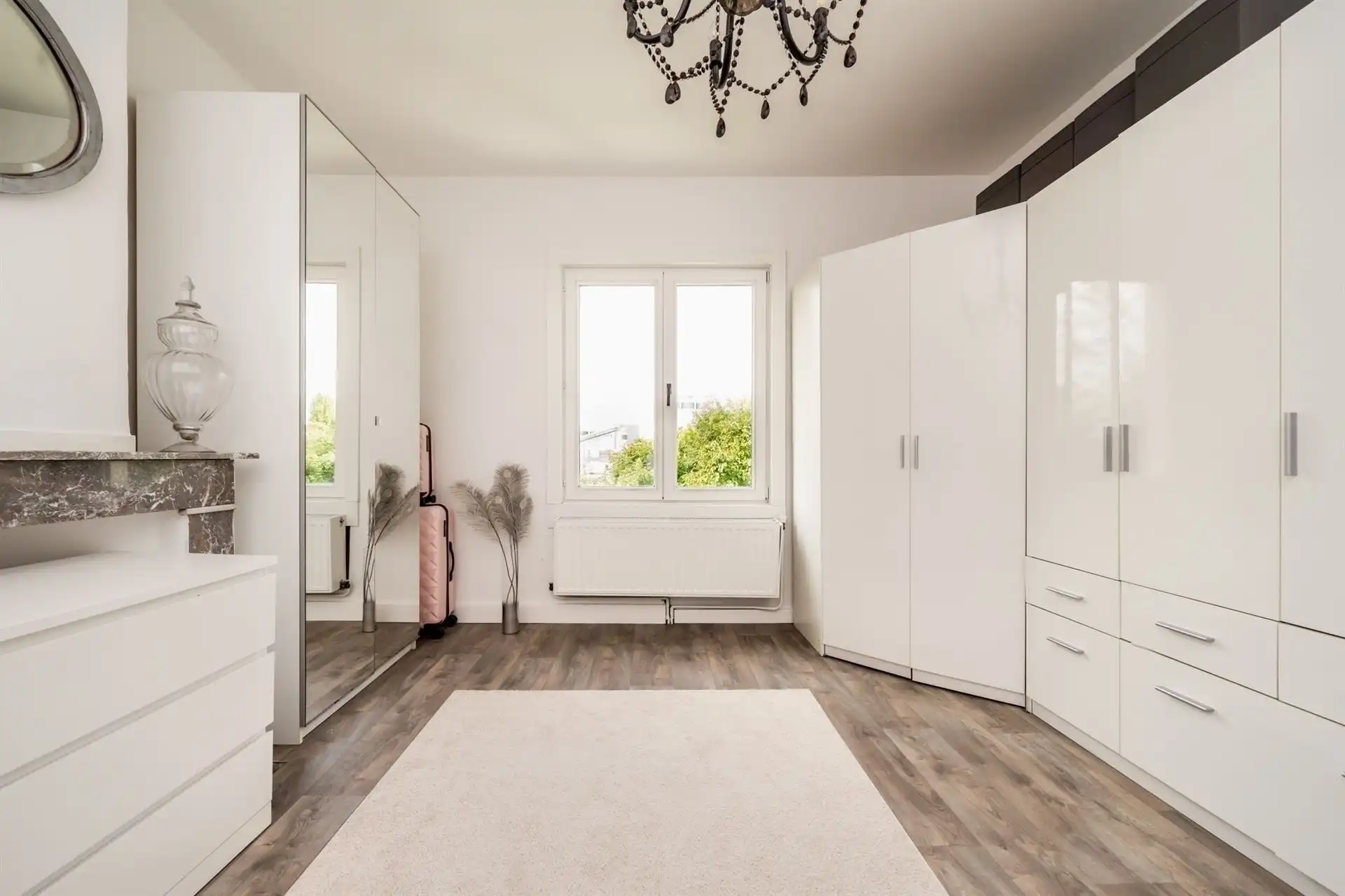 Karakterwoning met 5 slpks, autostaanplaats en grote tuin! foto 19