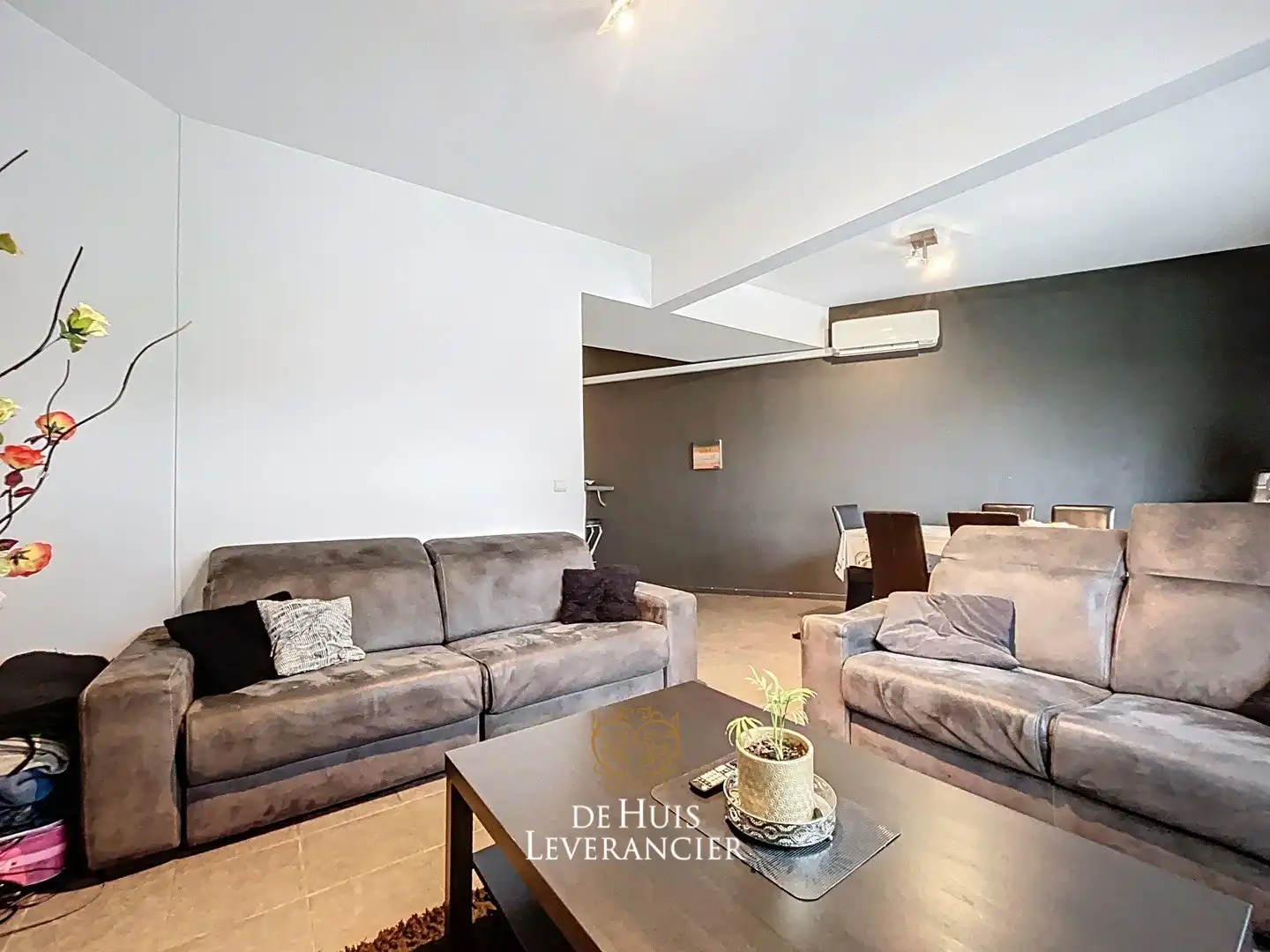 Kantoor op topligging met bovenliggend duplex-appartement (aparte ingang) foto 26