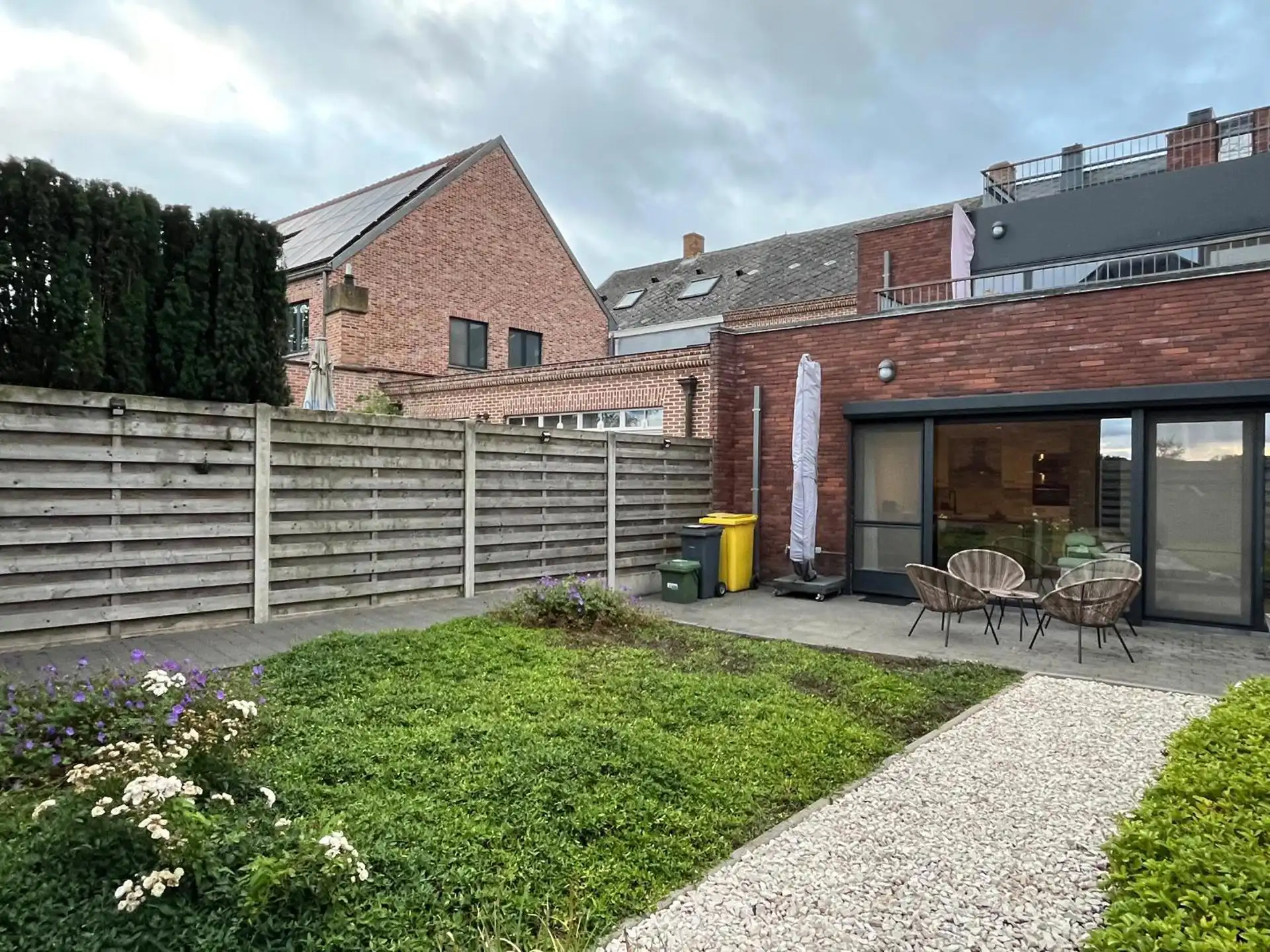 Gelijkvloers appartement met gezellig tuintje foto 14