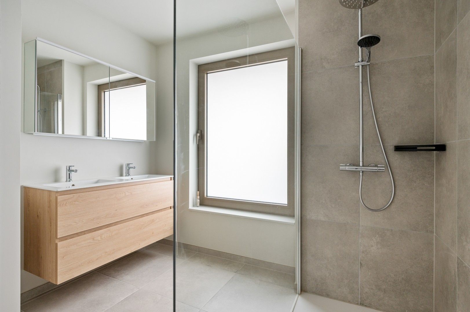 Nieuw gelijkvloers app met terras en drie slaapkamers in rustige omgeving nabij centrum Herentals foto 14