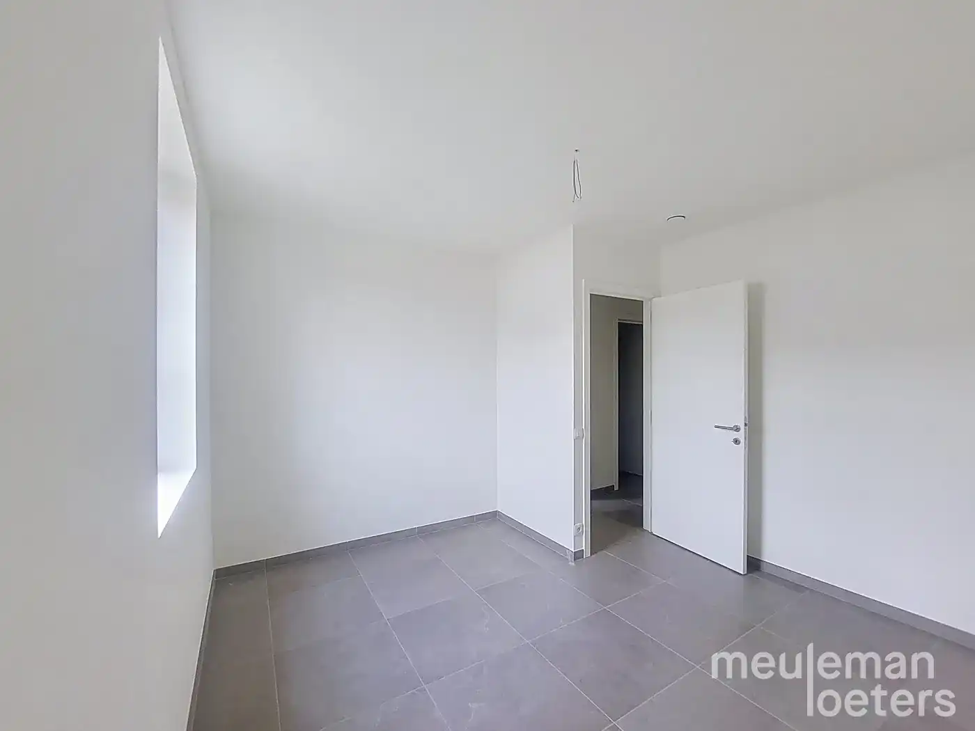 Nieuwbouwwoning met 4 slaapkamers foto 7