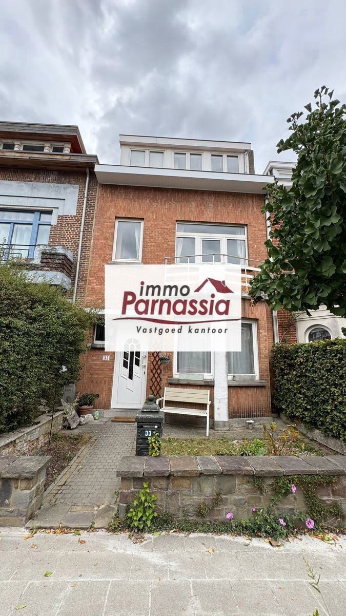 Huis te koop foto {{pictureIndex}}