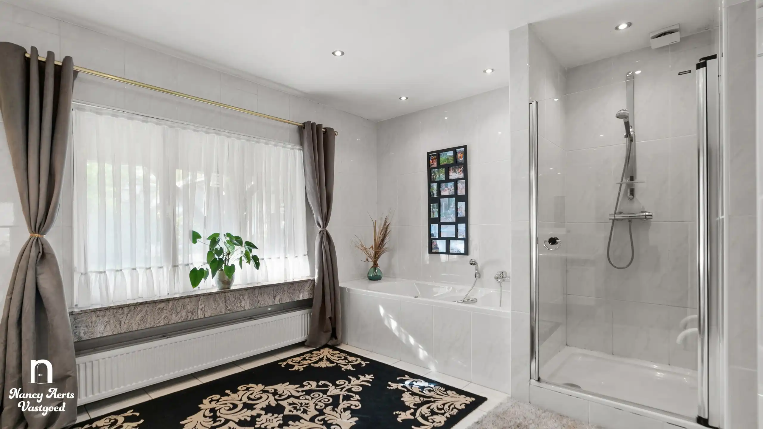 Exclusief landgoed op 1,28 ha met villa en paardenstallen foto 18