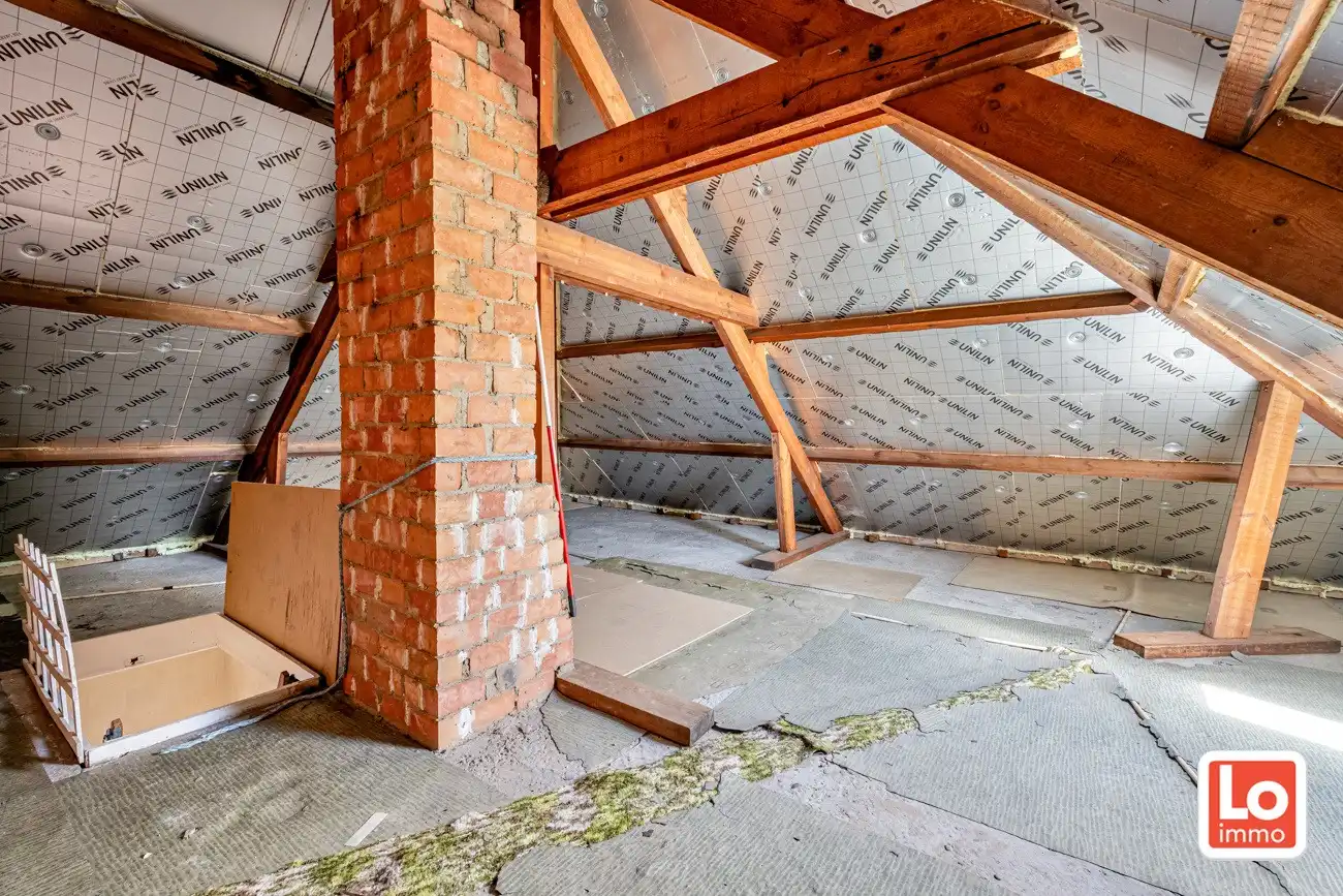 Verder te renoveren halfopen woning en afzonderlijke dubbele garage en stadstuin op een gemakkelijk bereikbare locatie in Hamme! foto 18