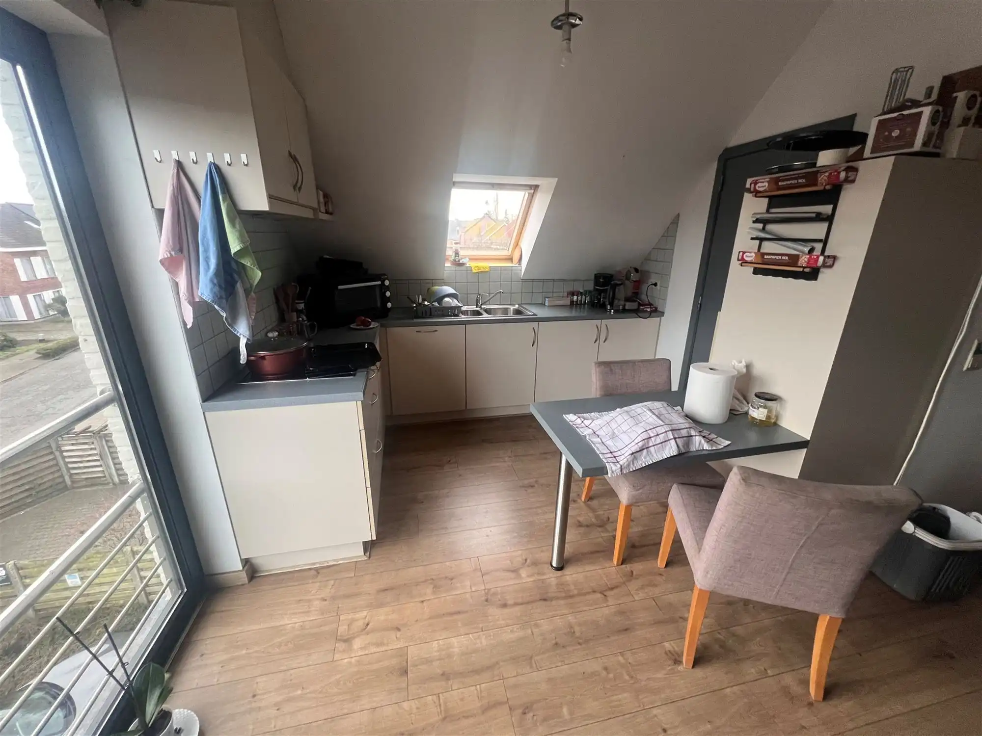 Ruim dakappartement met 2 slaapkamers  foto 6