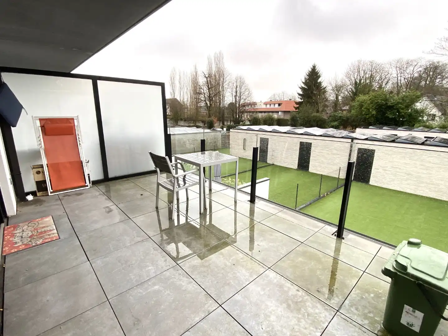 Recent, energiezuinig appartement met twee slaapkamers te huur nabij het centrum van Evergem foto 13