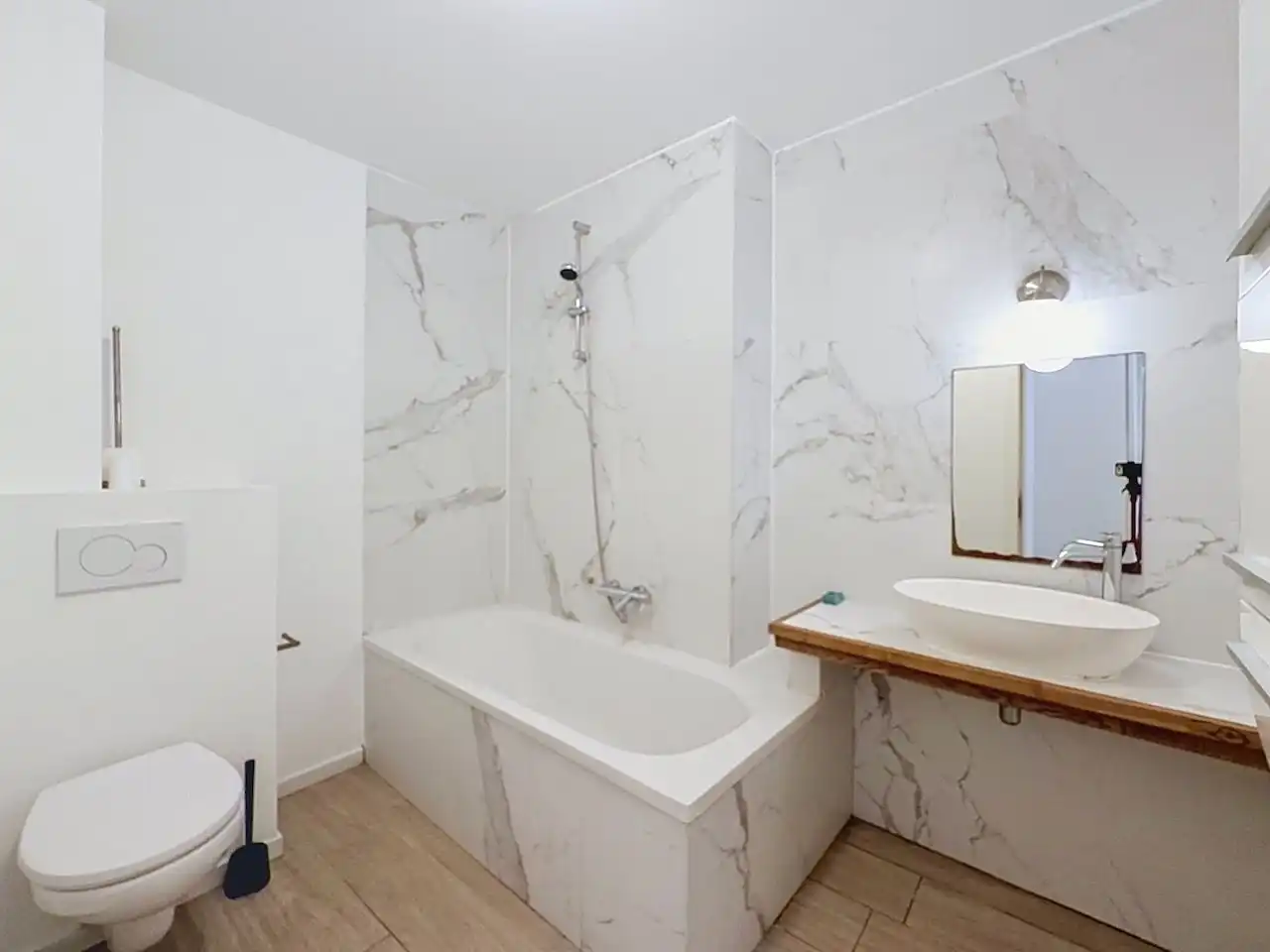 Buitengewoon ruim gelijkvloers appartement met 3 slaapkamers en hobbyruimte foto 15