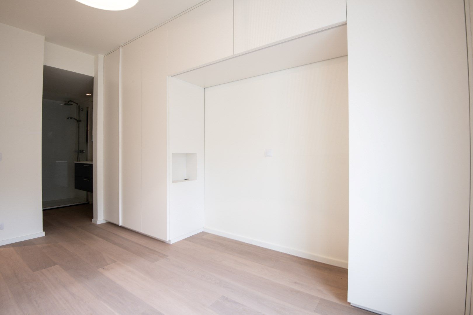 Instapklaar appartement gelegen aan de zuid-west kant van het Yzerpark foto 13