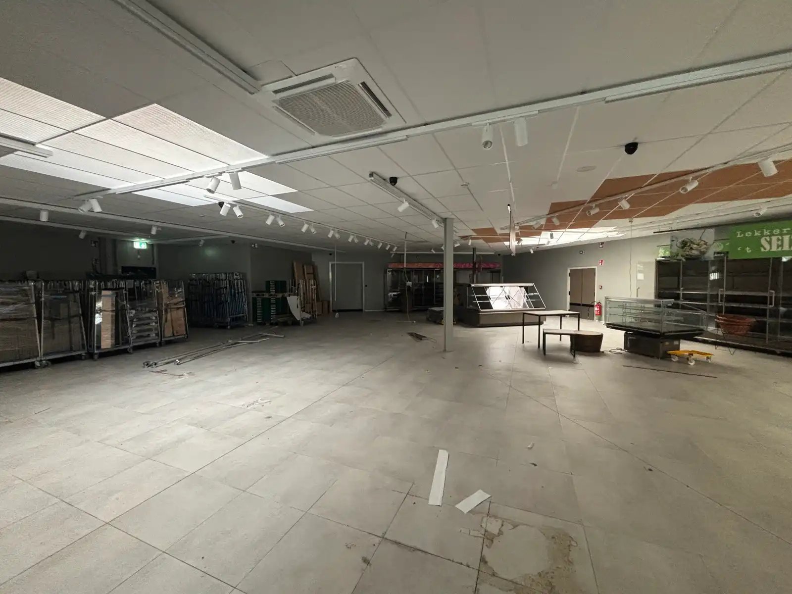 Handelspand 984 m² te huur in Kermt (Hasselt) foto 2