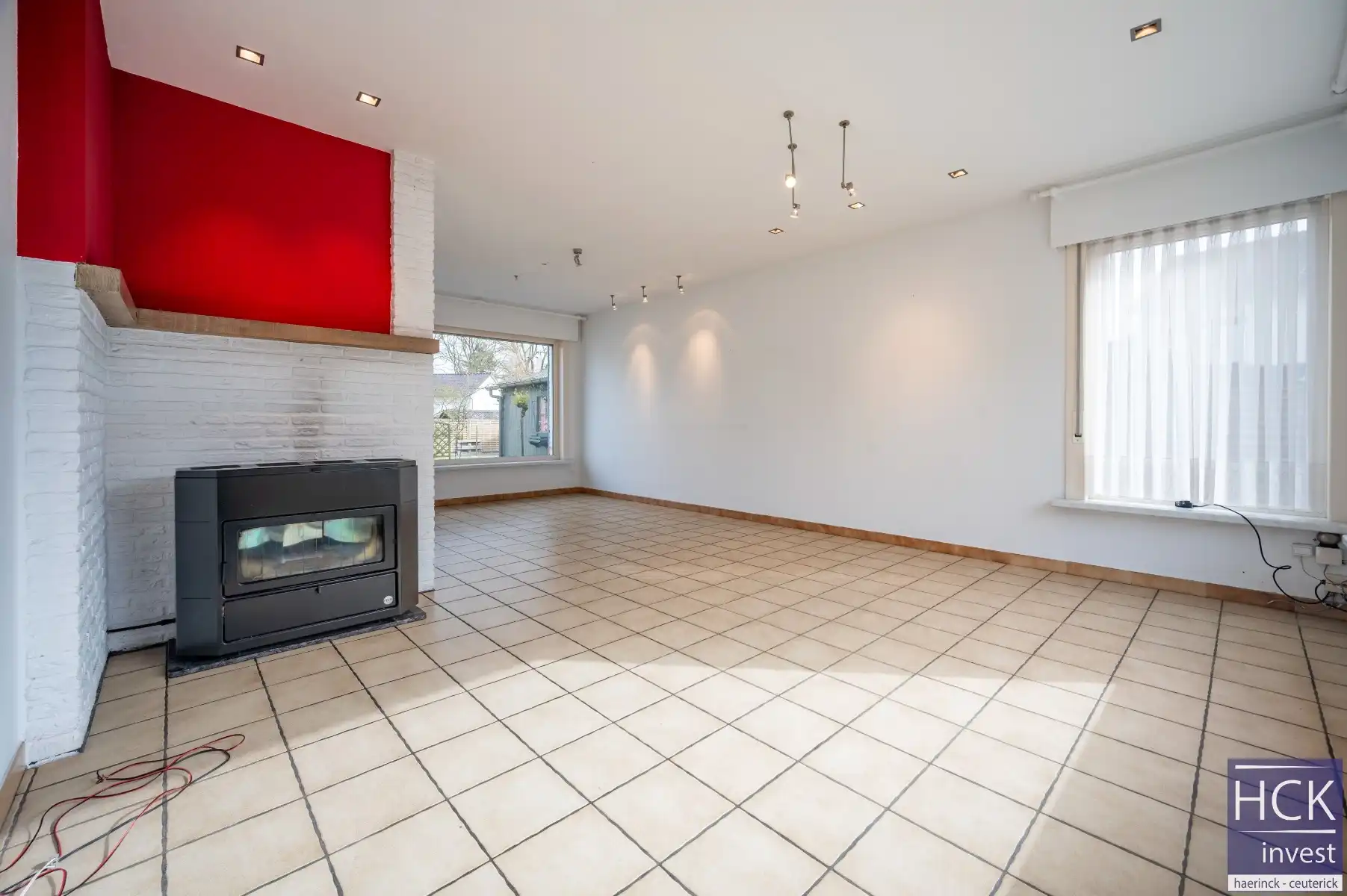 KRUISHOUTEM - Ruime halfopen woning op 674 m² met 4 SLPK., aan het Lozerbos! foto 4