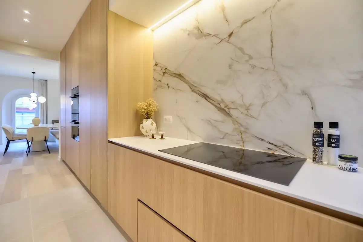 Appartement met 4 slaapkamers en een prachtige afwerking nabij het Van Bunnenplein. foto 8