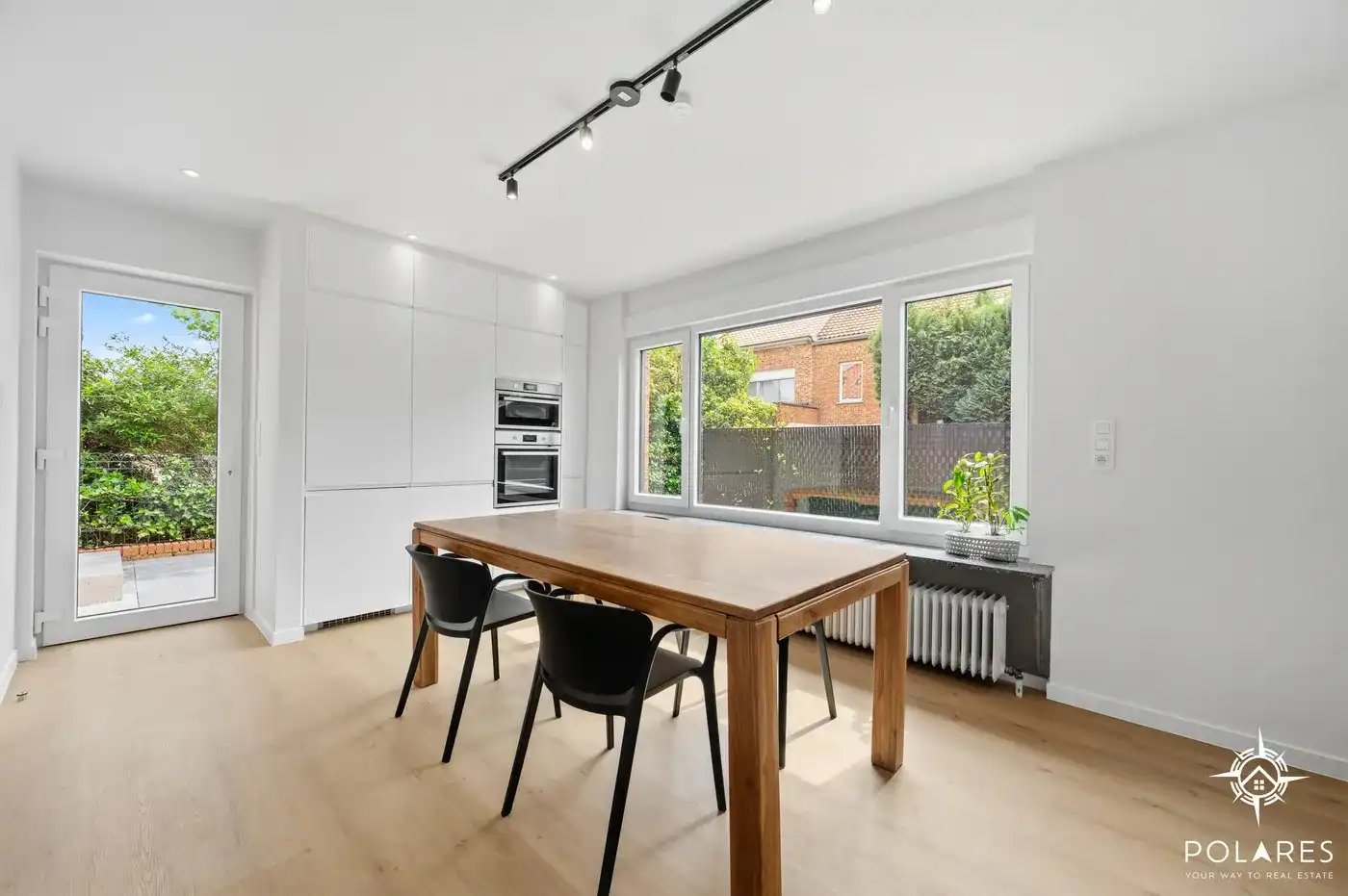 Volledige gerenoveerde 3-gevel woning op toplocatie in Heverlee! foto 9