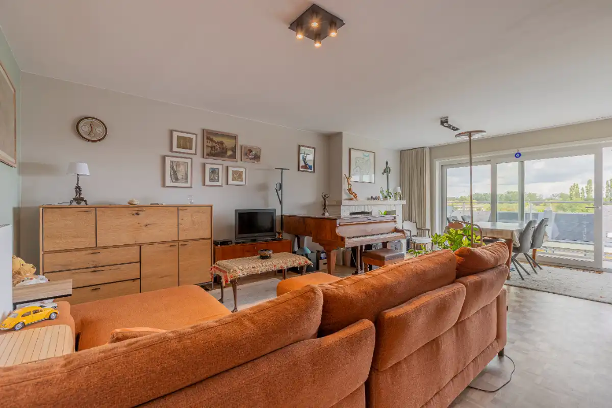 Instapklaar, volledig gerenoveerd appartement van 103m2 in centrum Dendermonde foto 2
