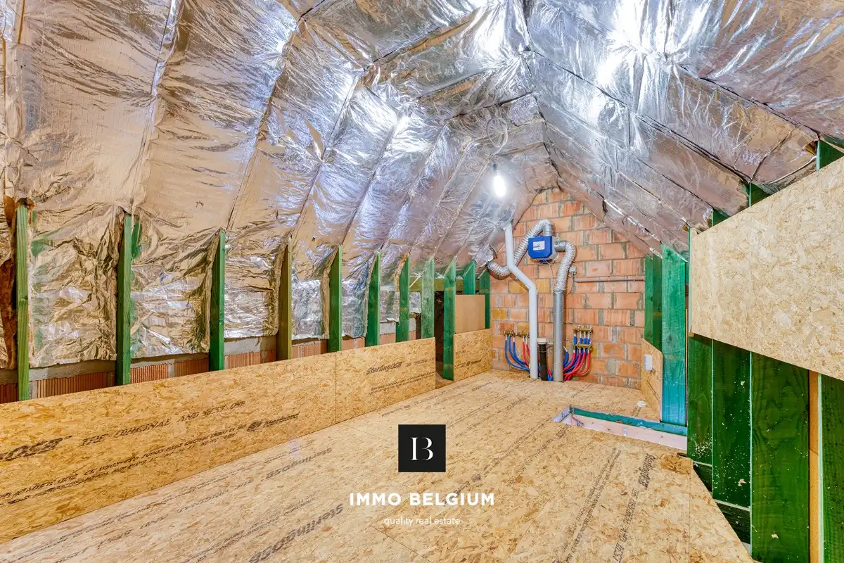 Perfect onderhouden woning met garage nabij het centrum foto 13