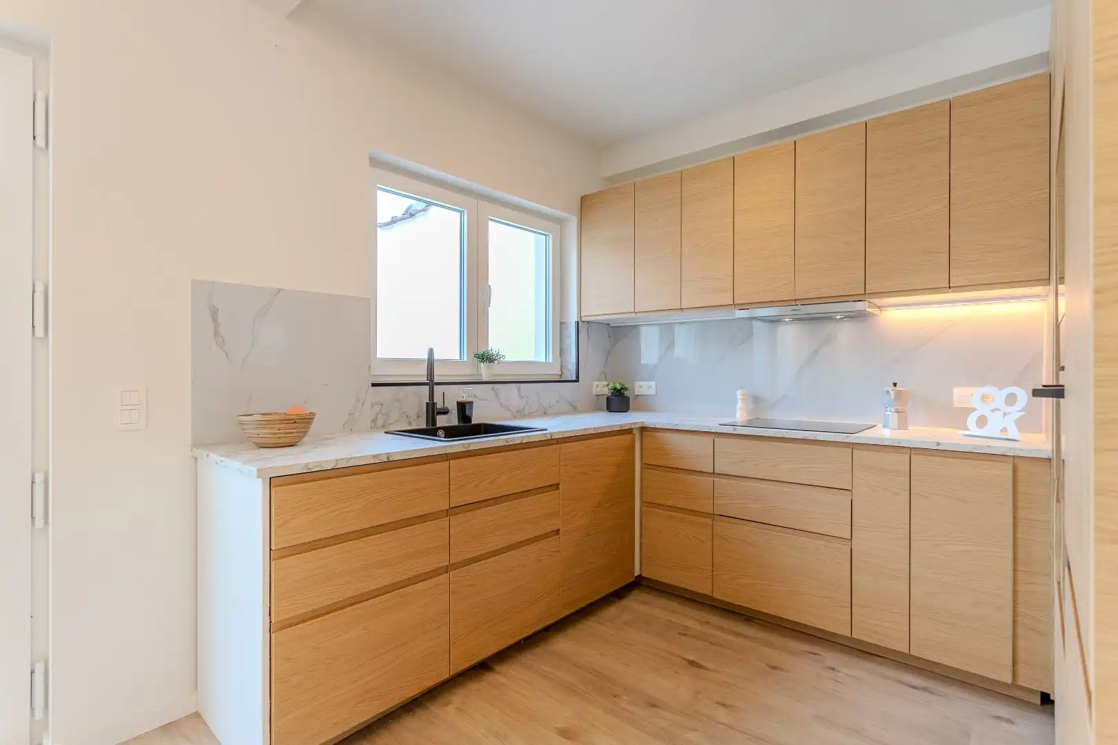 Gerenoveerde woning (EPC B) met 3 slpks (5 mogelijk) garage en tuin in een rustige straat te Lembeek foto 10