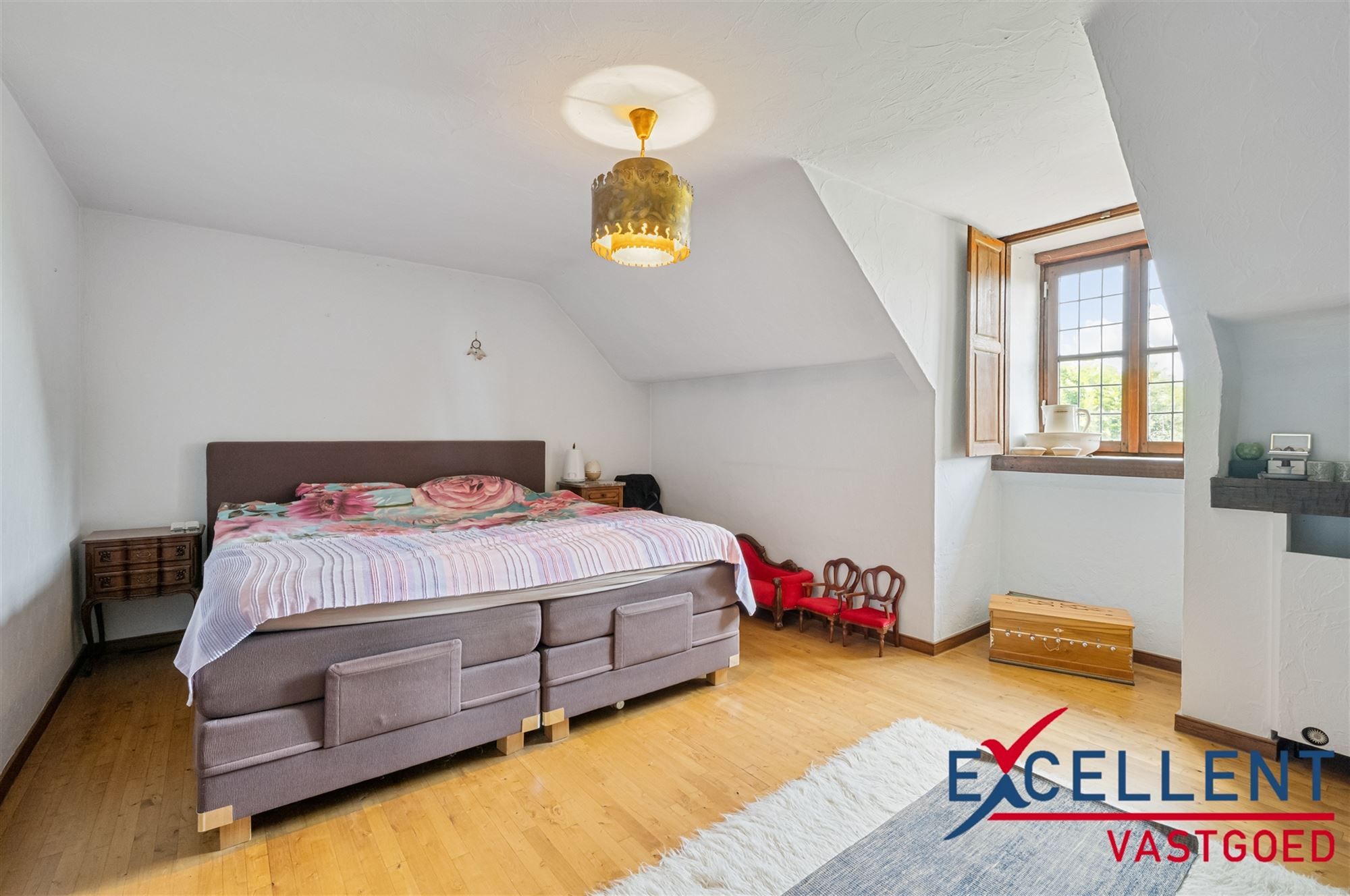 Karaktervolle villa met weides en stallen te koop foto 7