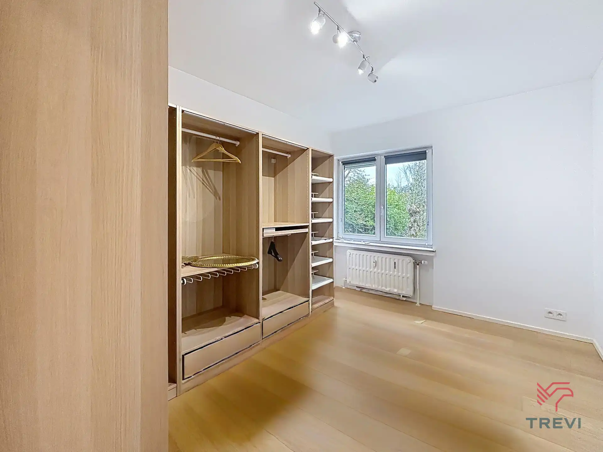 Mooi appartement met 2 slaapkamers vlakbij het Dumontplein foto 10