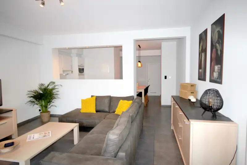 Ruim gemeubeld appartement met 2 slaapkamers foto 6