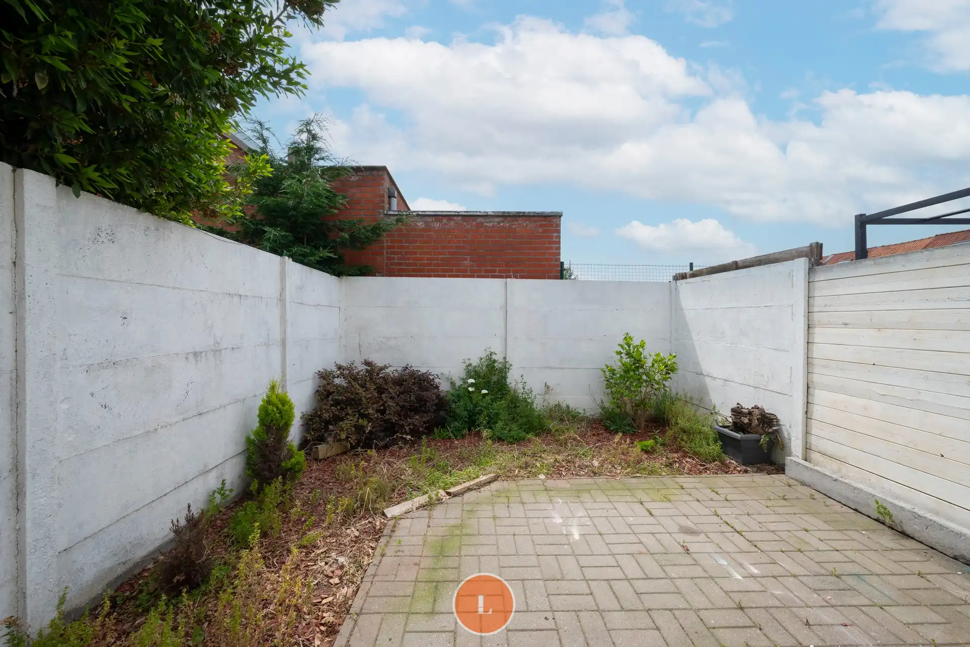Instapklare woning met 3 slaapkamers, gezellige tuin in Menen. foto 14