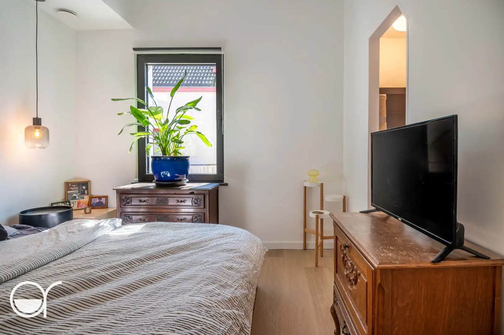 Volledig gerenoveerde woning gelegen aan het klein begijnhof. foto 13