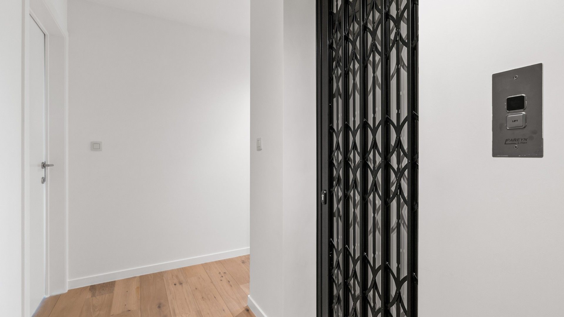 Exclusief appartement van 164,88 m2 met 2 terrassen in centrum Maaseik foto 29