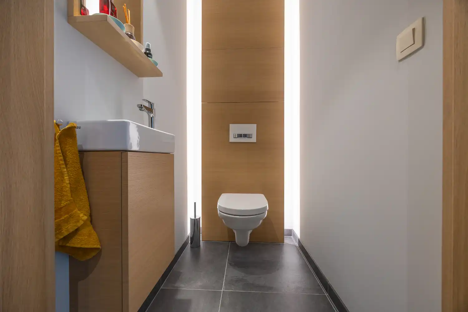 Gerenoveerd 2-slaapkamer appartement met inpandige garage in hartje Oostende foto 16