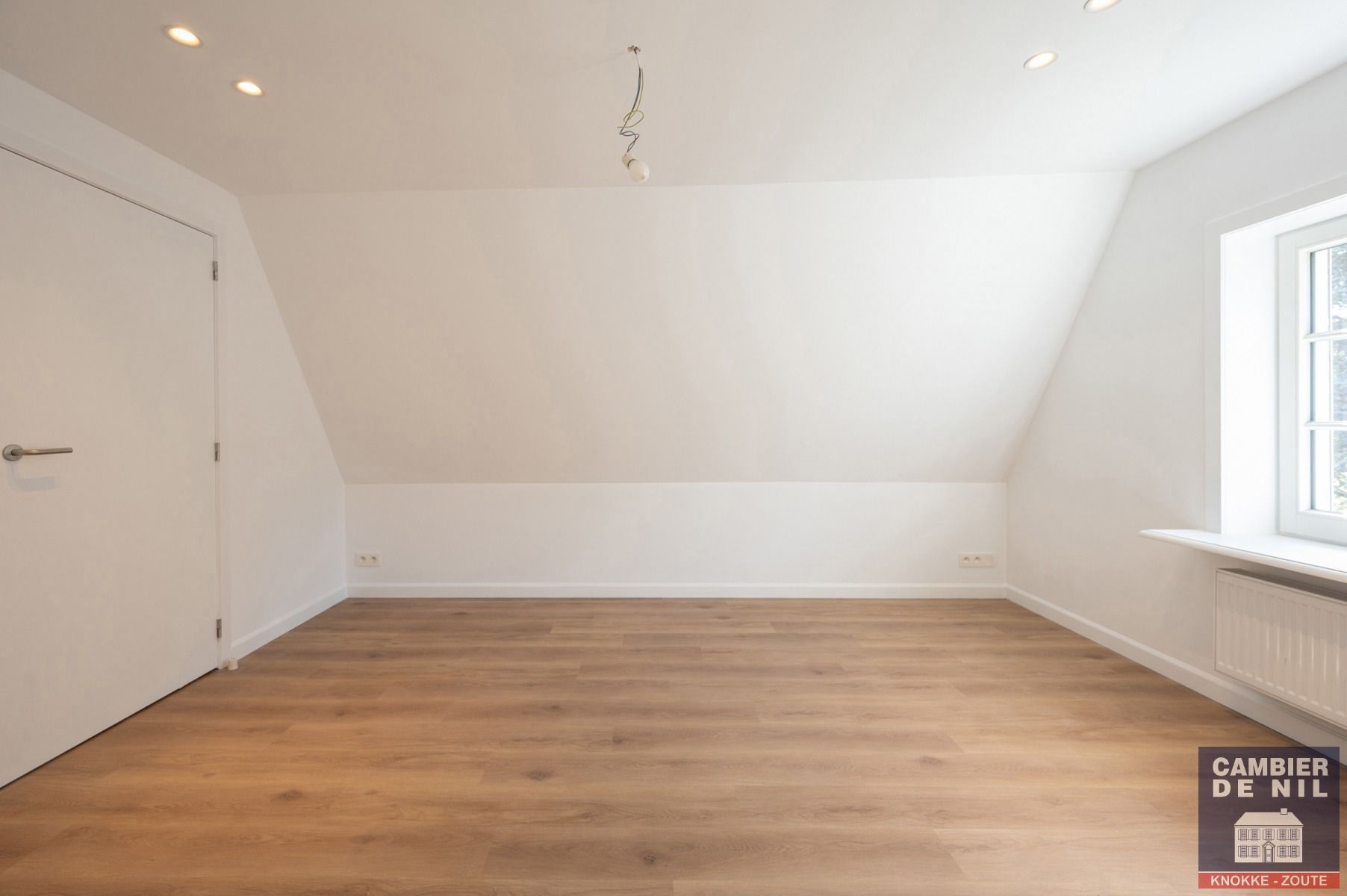 Gerenoveerde, ongemeubelde koppelvilla mmet zuidgerichte tuin - Zoute foto 41