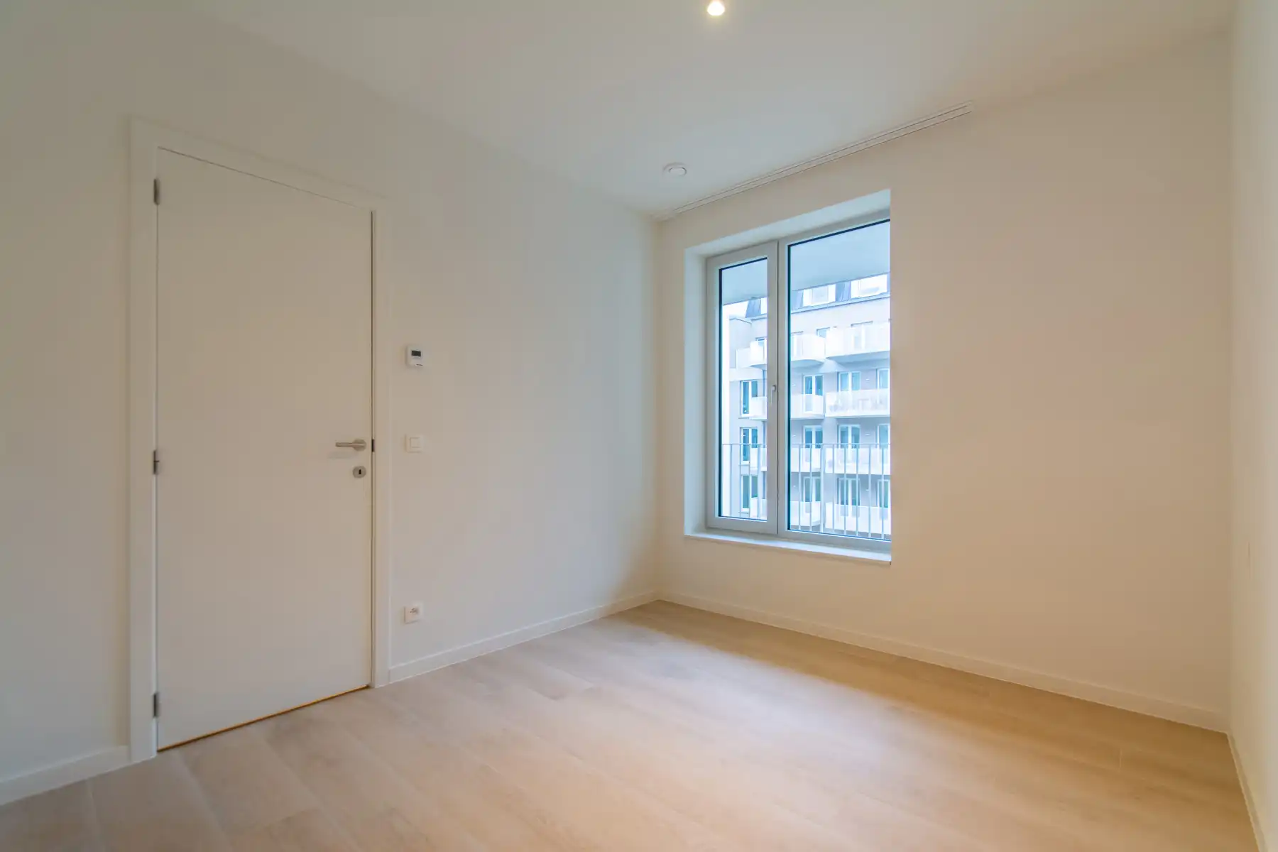 Prachtig instapklaar 2k. app. met terras (Lobroekplein) foto 8