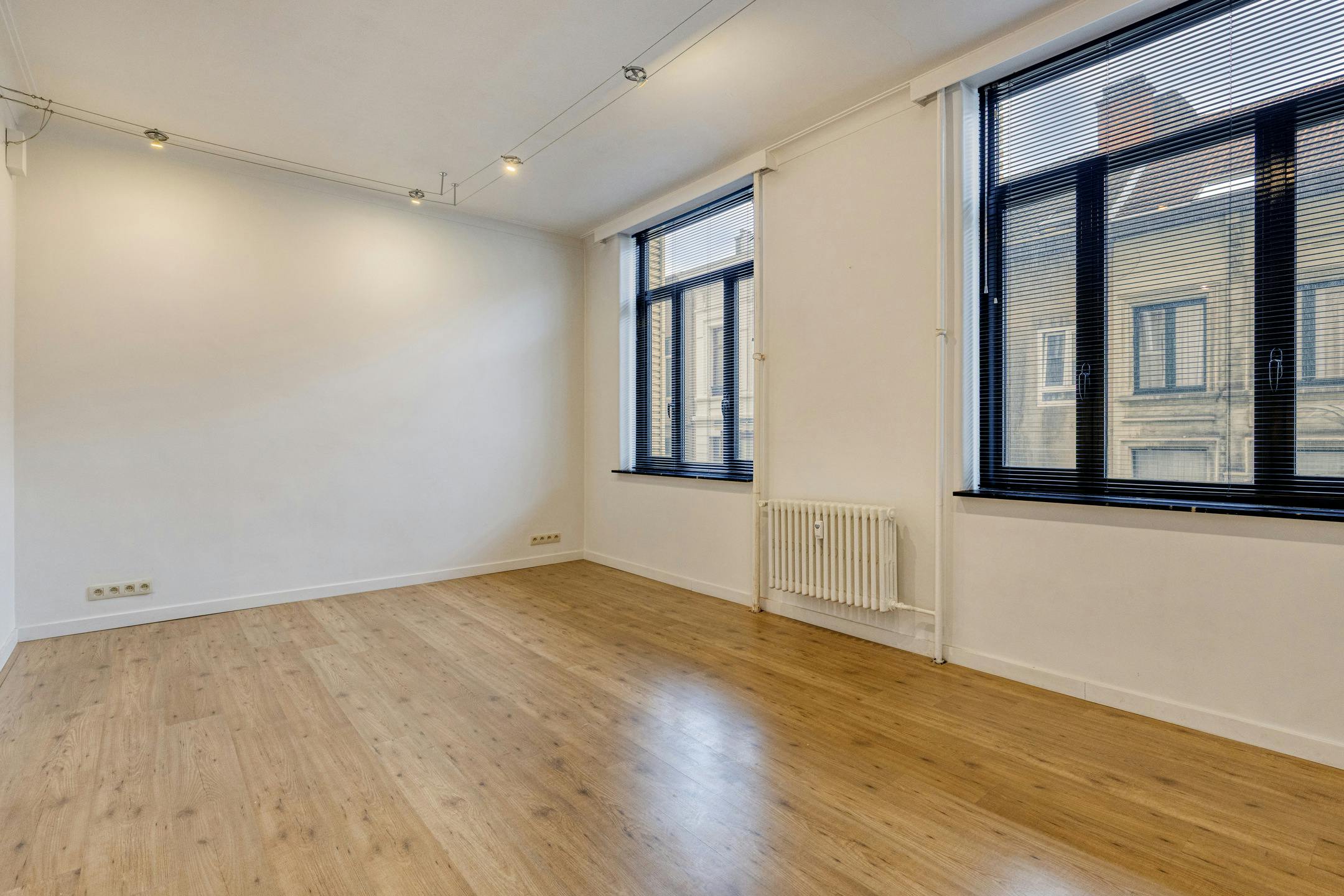 Instapklaar éénslaapkamer appartement te koop in Antwerpen foto 3