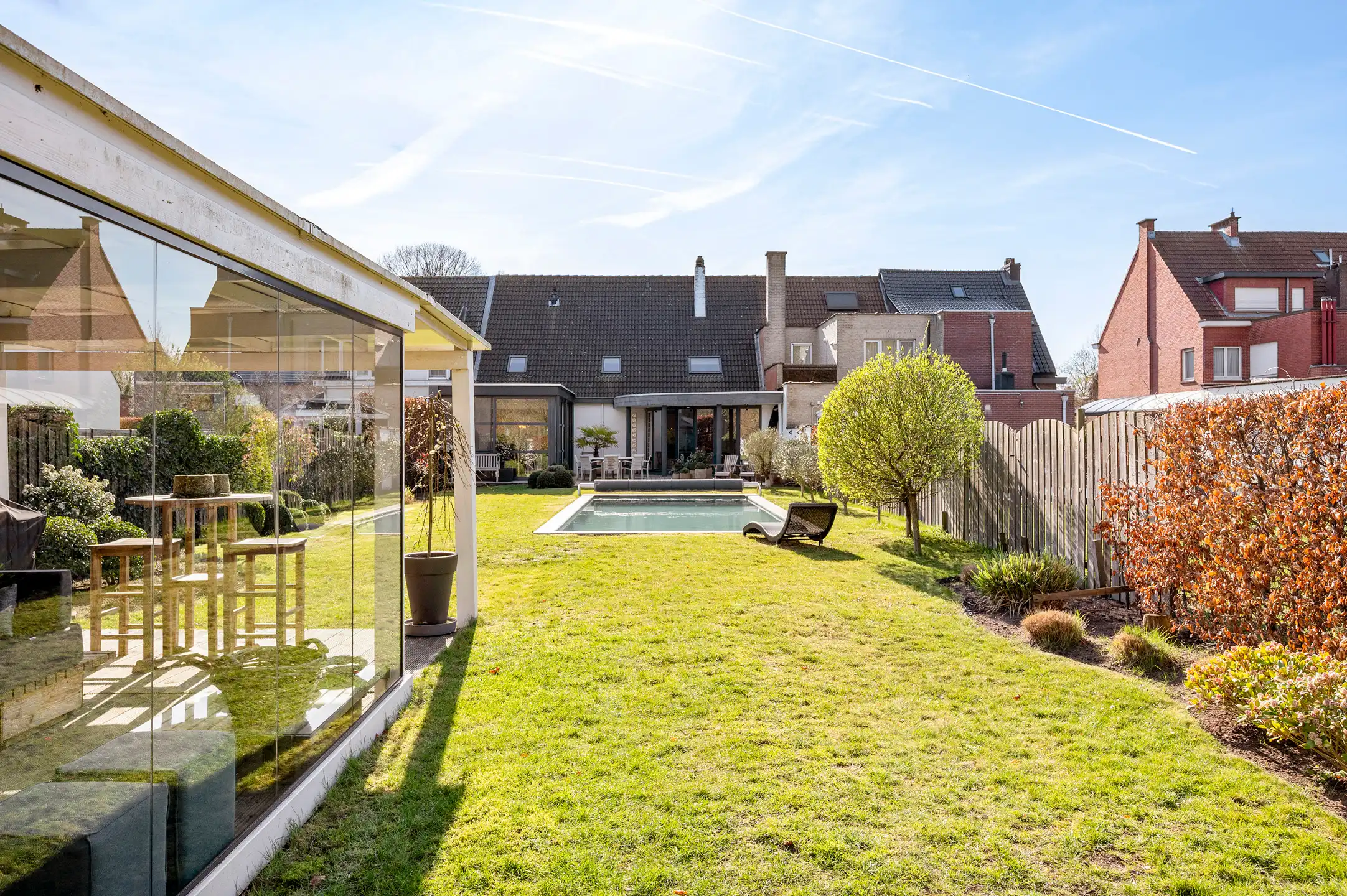 Ruime instapklare woning met zwembad te Brasschaat! foto 26