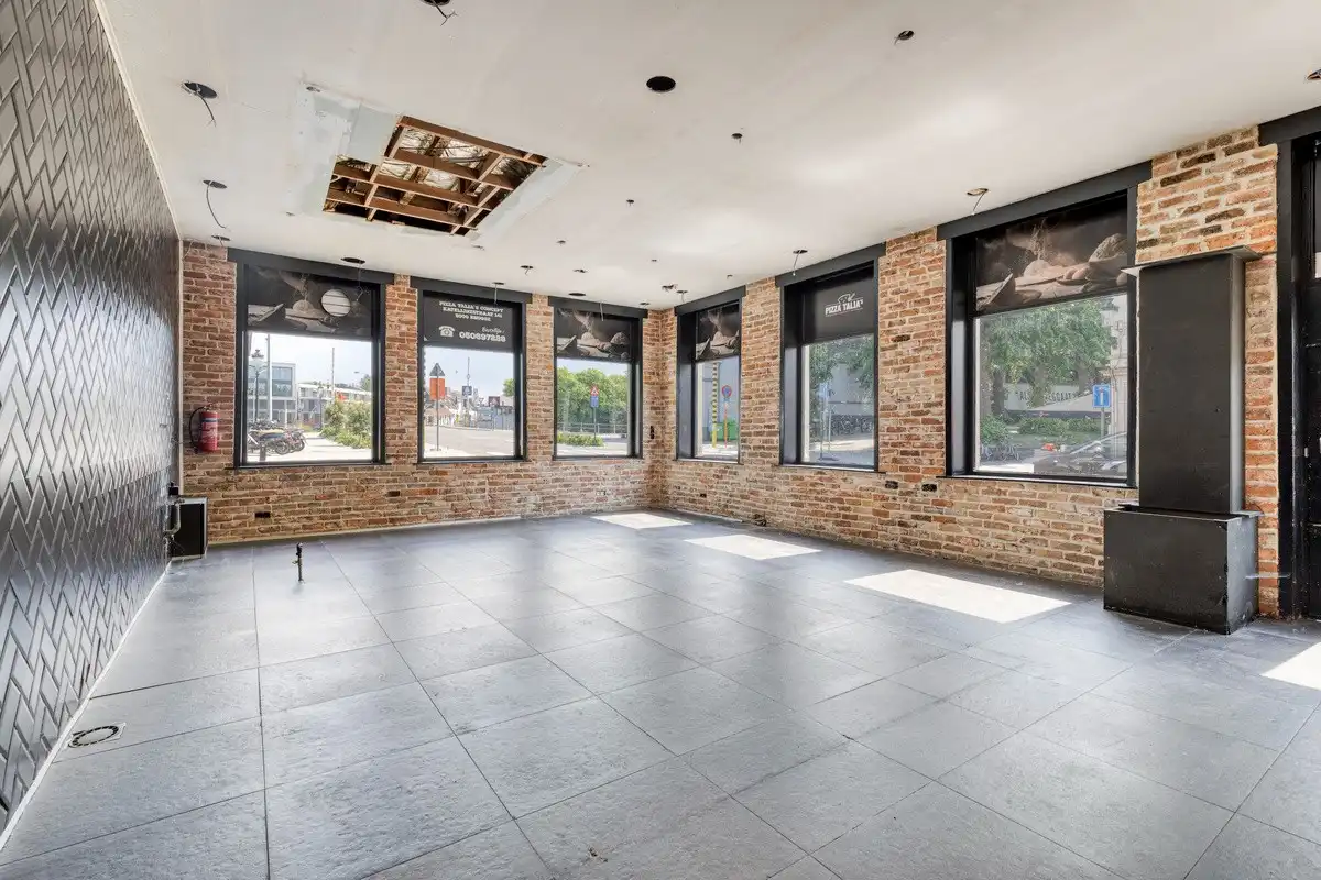 HORECAZAAK met WOONST te BRUGGE foto 5